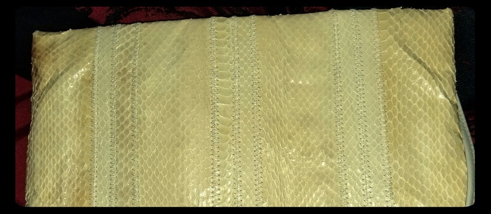 CLEMENTE VANTAGE SNAKE SKIN PALE YELLOW CLUTCH